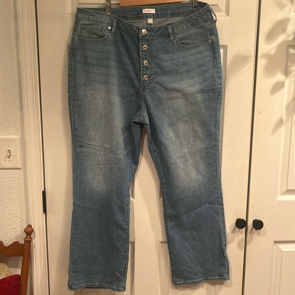 Forever 21+ brand size 18 button fly jeans